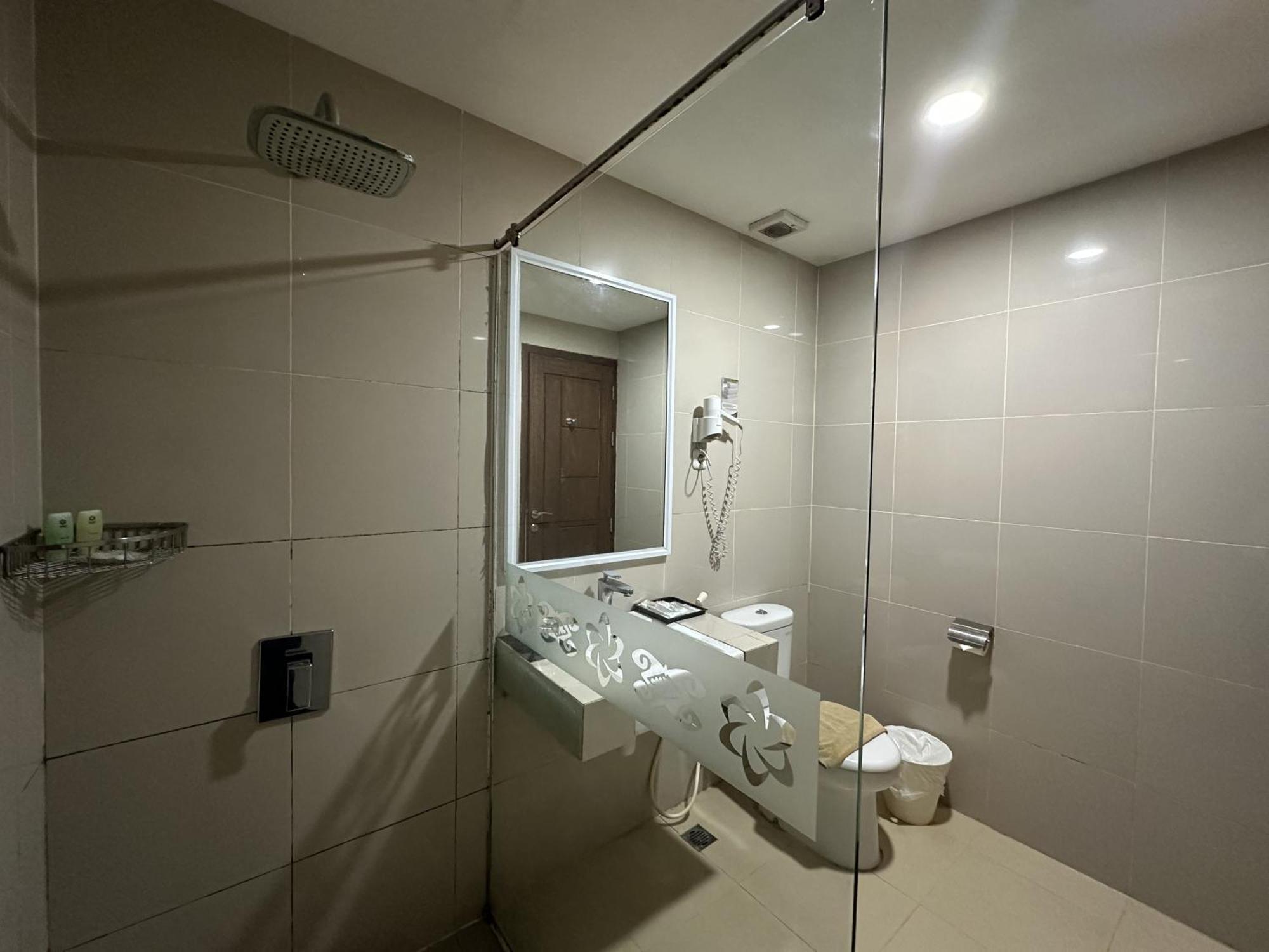 Vega Prime Hotel & Convention Sorong Zimmer foto