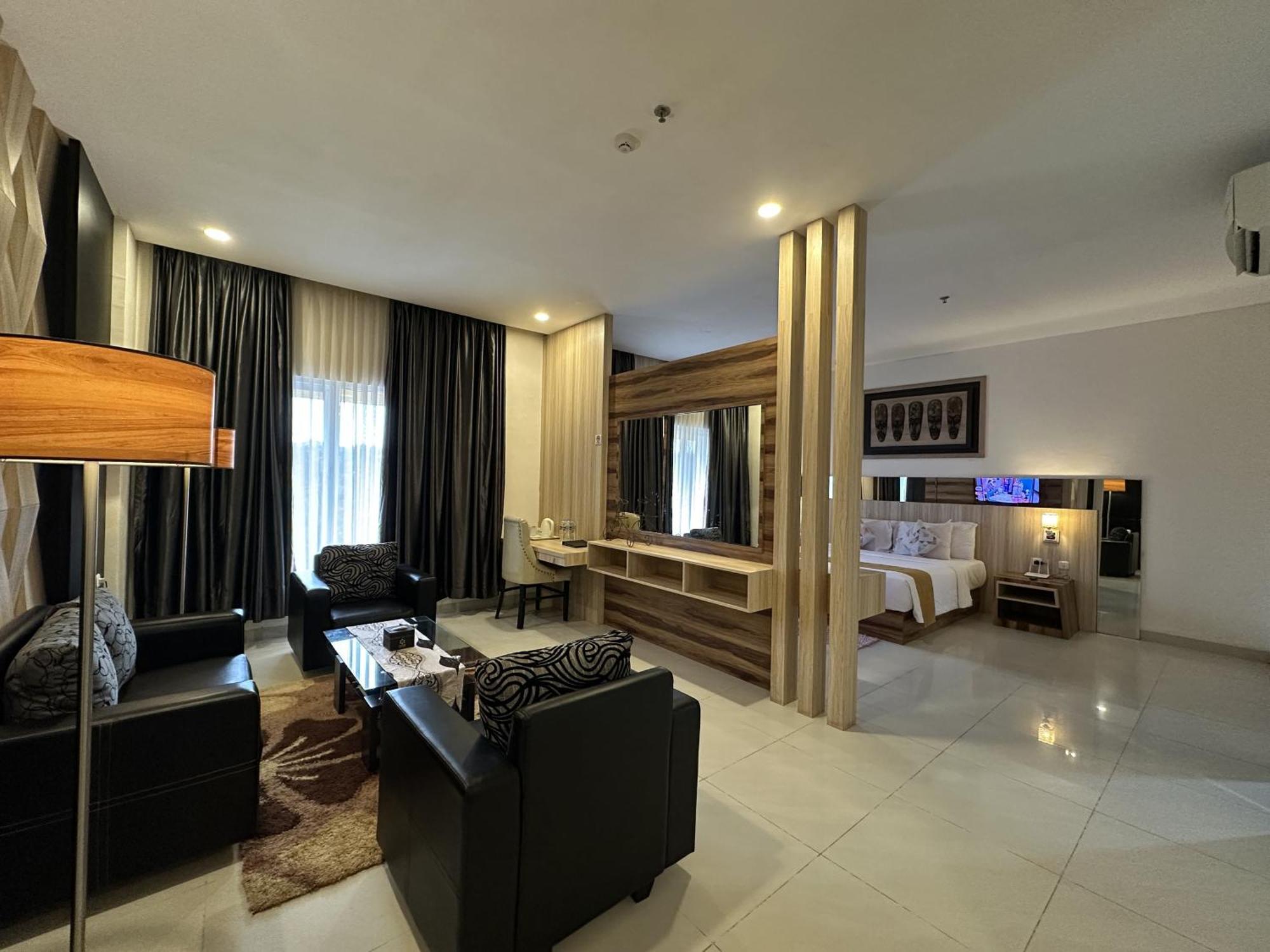 Vega Prime Hotel & Convention Sorong Zimmer foto